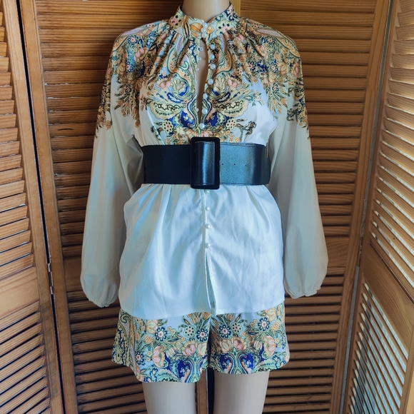 Ladies Chic Shorts Set - Picture 7 of 14